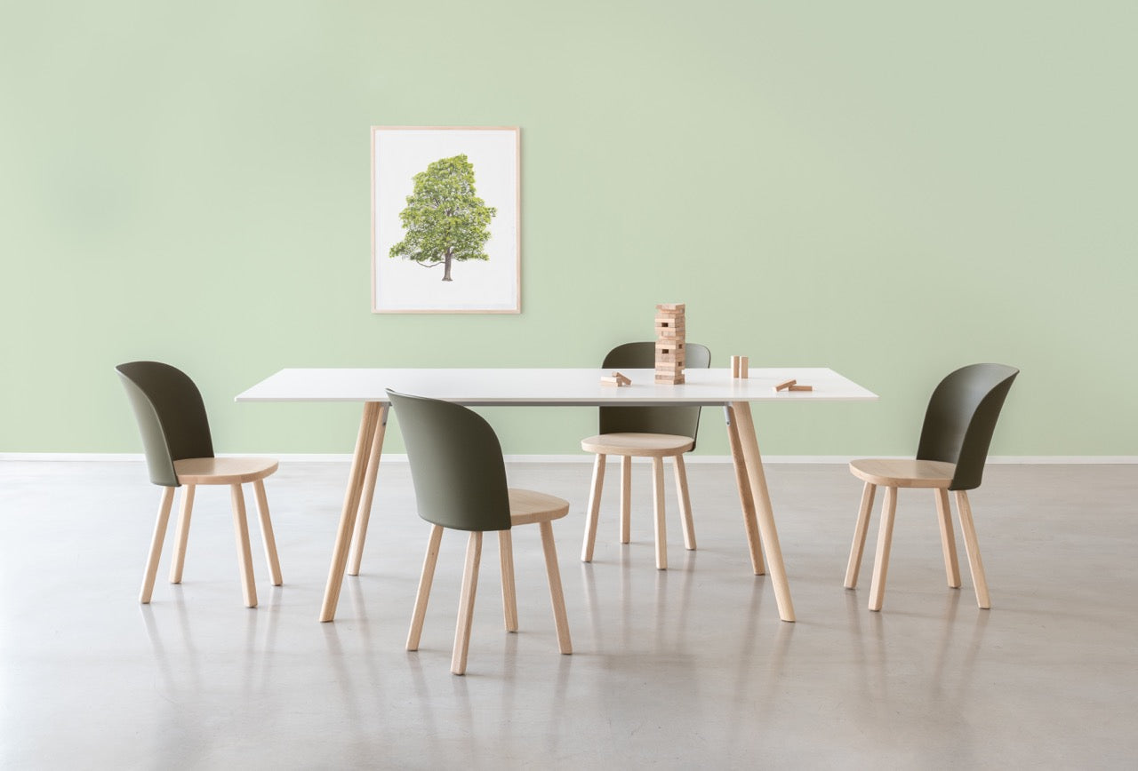 Sedia Alpina Magis: tradizione e innovazione sostenibile