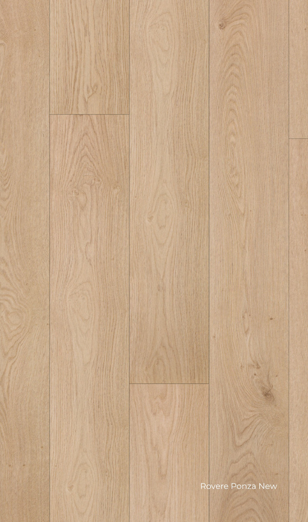 Finitura Rovere Ponza di Prestige Gold di Skema, pavimento laminato effetto legno chiaro dai toni sabbia.