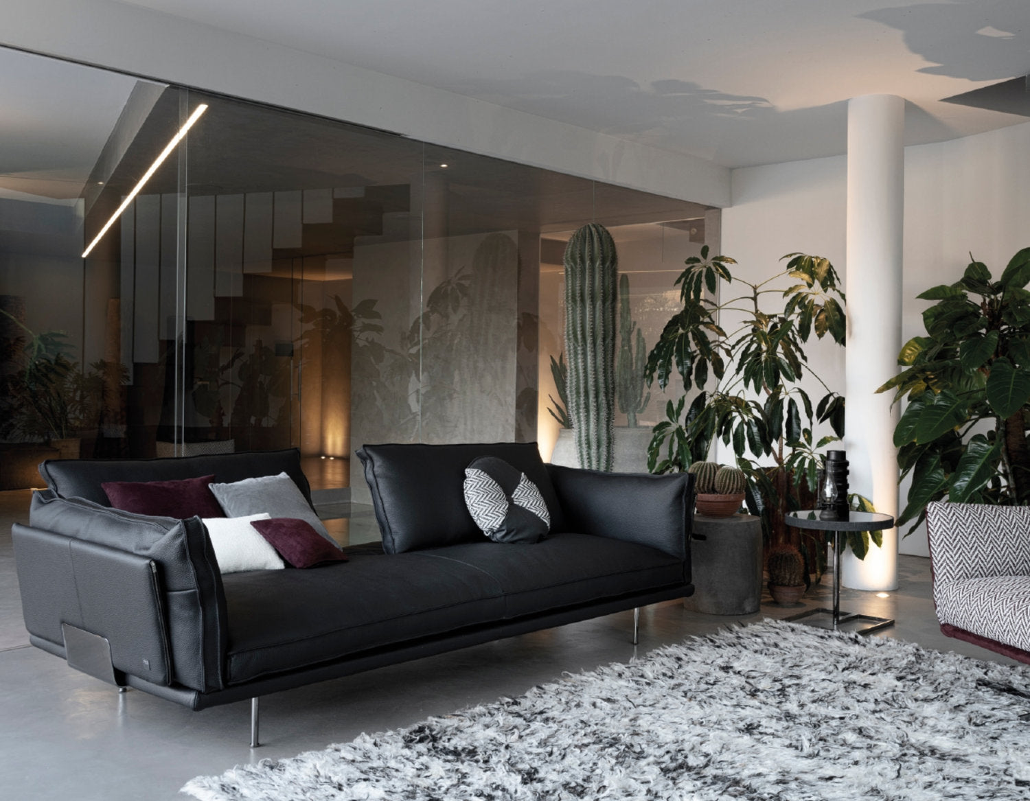 Divano a tre posti in pelle nera Divine by Cierre1972