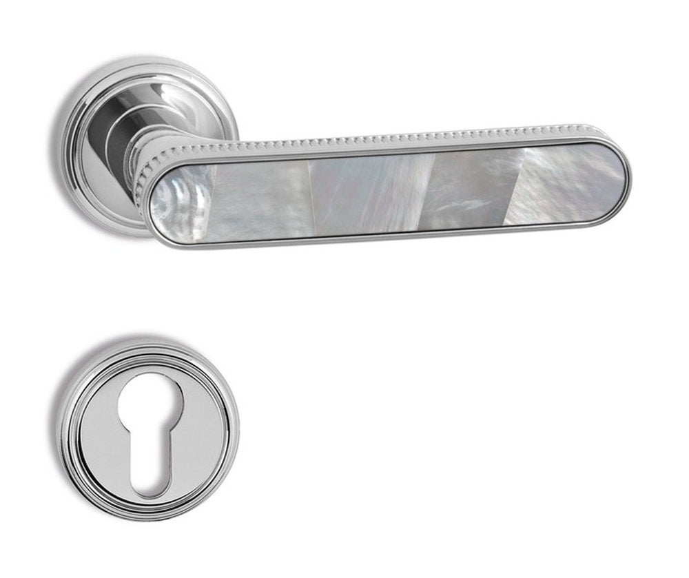 Maniglia Krone Jewel Salice Paolo con inserto in madreperla Abalone e rosetta cromata