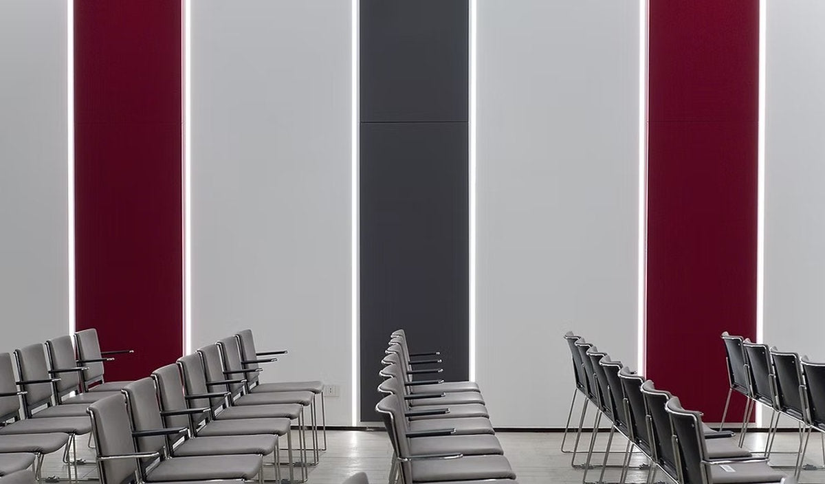 Pannelli fonoassorbenti colorati verticali per sala conferenze - Fonoquadro Side Wall Fonolab Milano