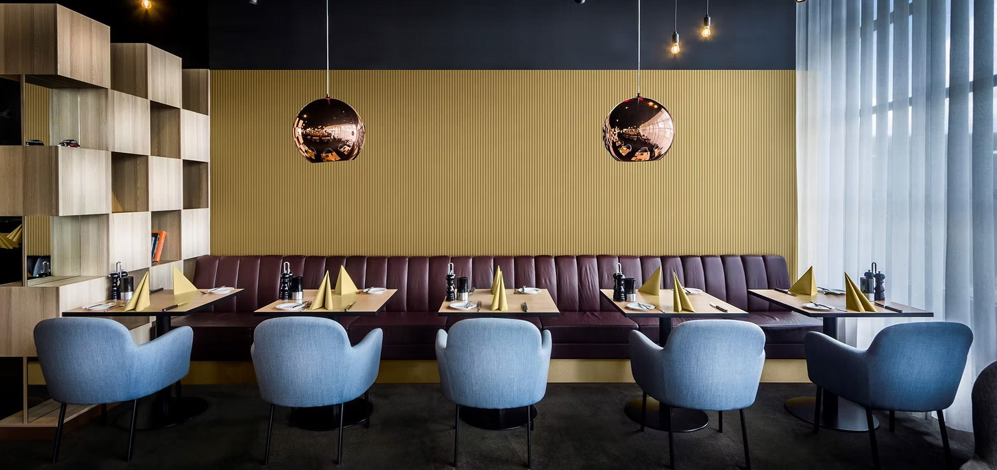 Boiserie acustica Fonoforma Spago righe 25mm ristorante contract design acustico Fonolab Milano