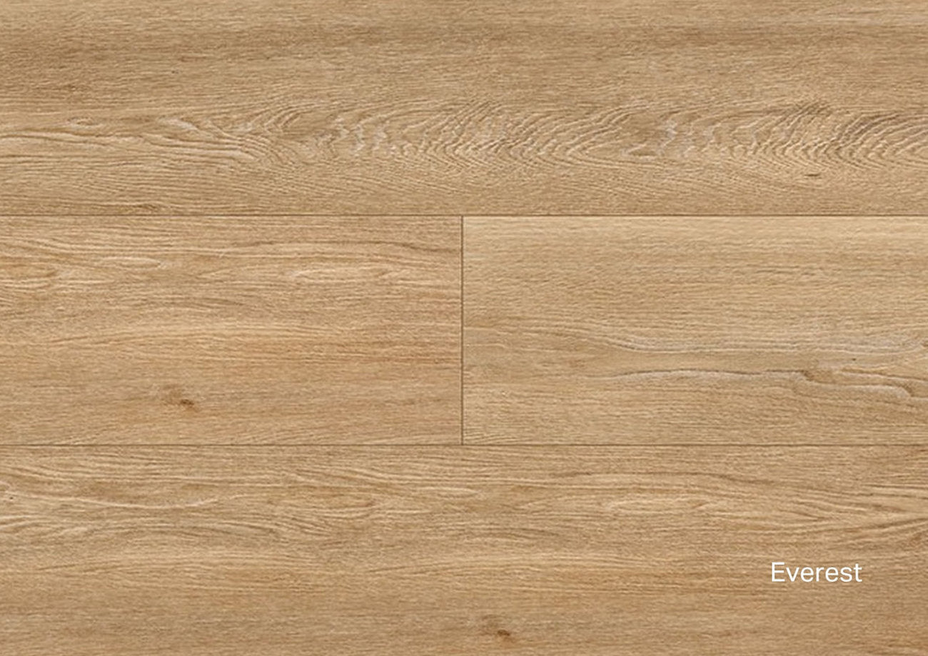 Pavimento SPC Flow 55 Everest, effetto legno rovere dorato con nodi piccoli