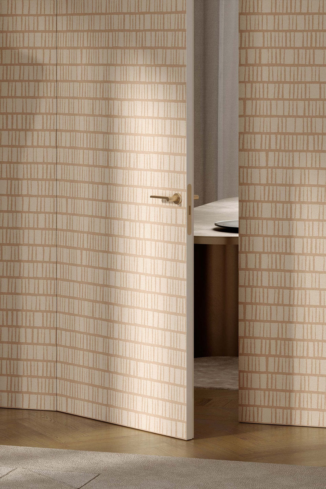 Porta filo muro V0 Viva Porte integrata nella parete con finitura decorata