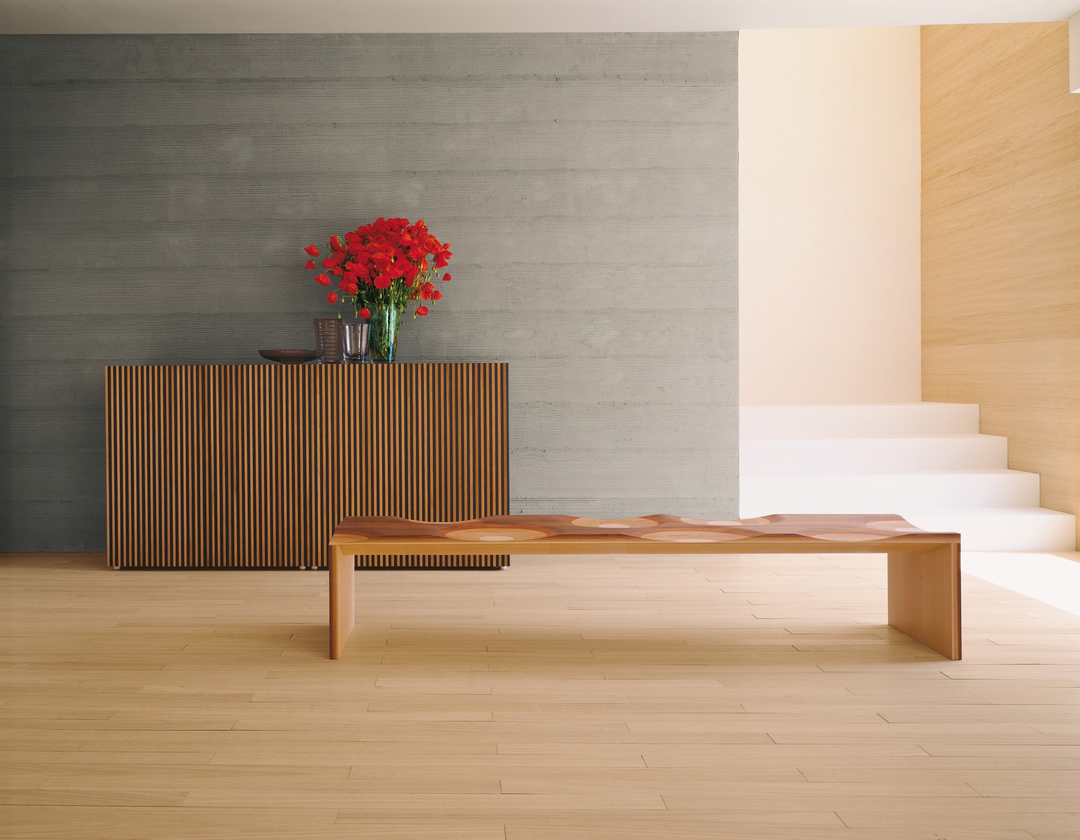 Ripples indoor panca in legno scolpita
