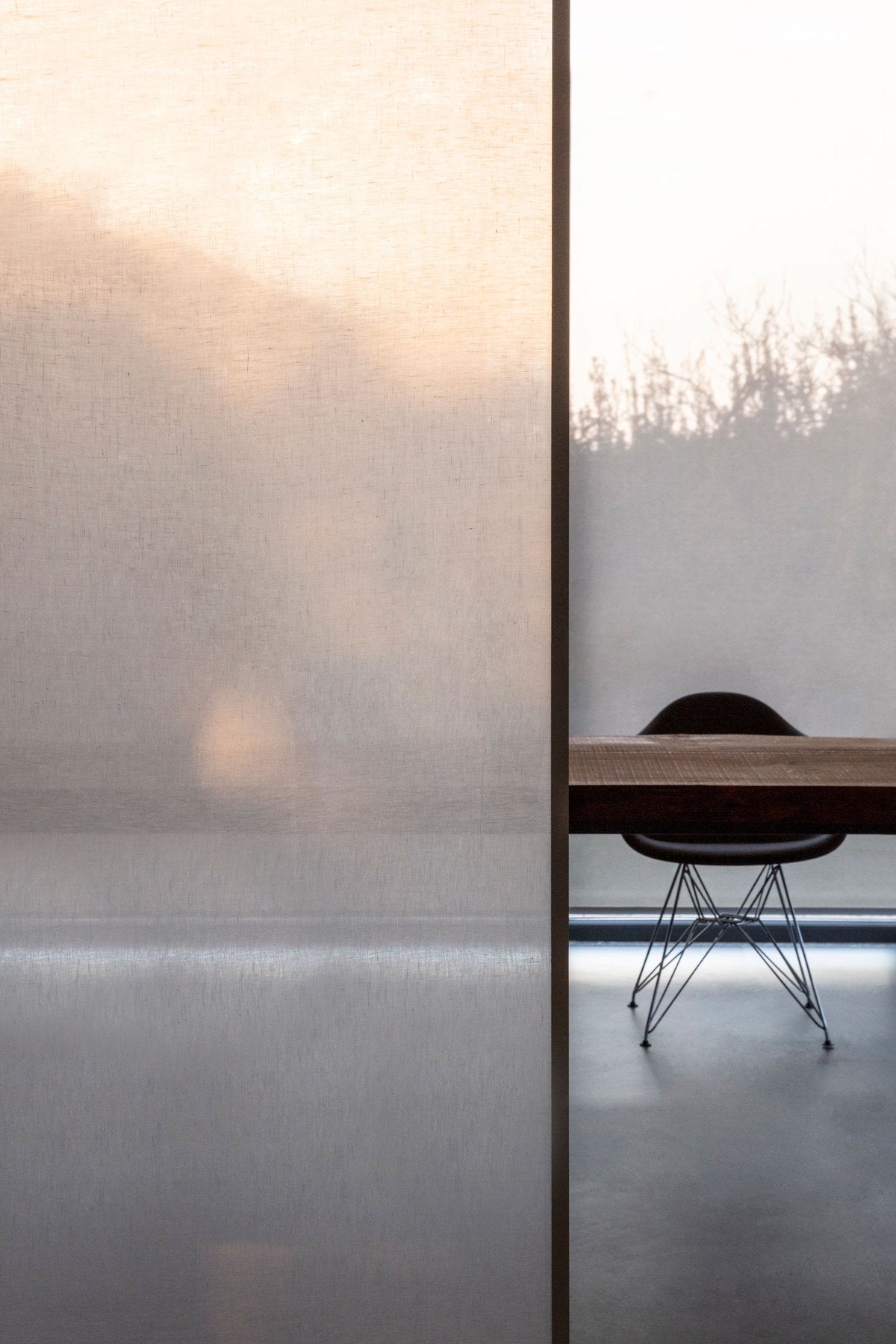 Divisorio in vetro scorrevole Bellagio Viva Porte, pannello con finitura satinata