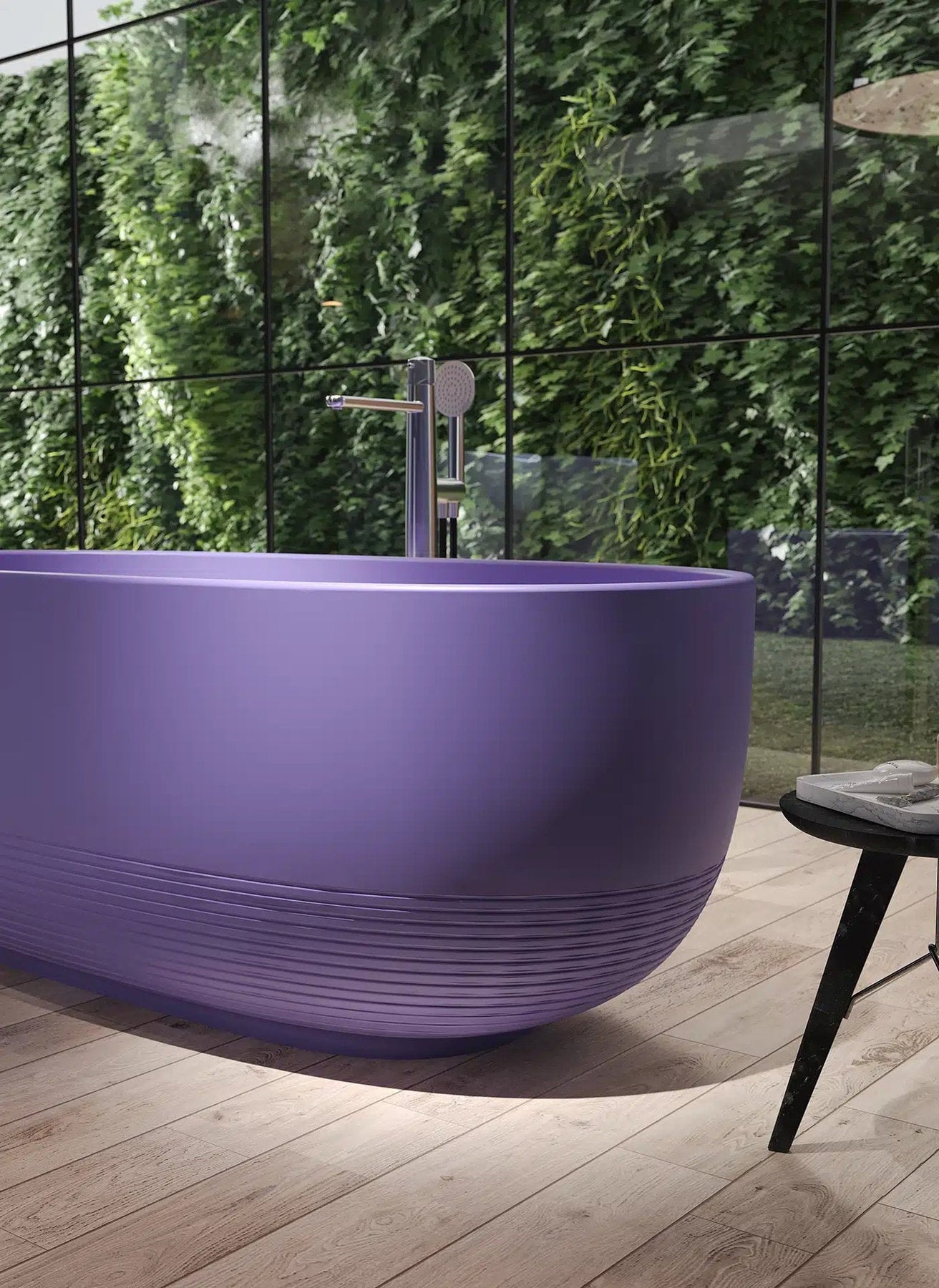 Bagno con vasca centro stanza Aura Central Forma Aquae, viola opaco, rubinetteria a pavimento