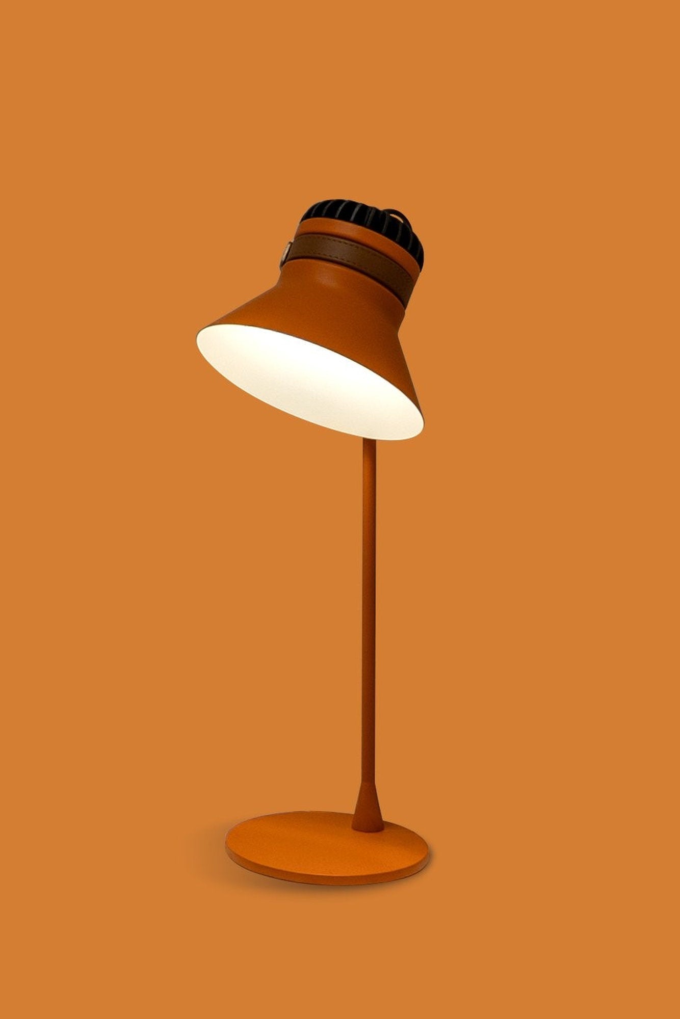 Table lamp Cordea di Masiero in nuovo colore 2025 arancio terracotta