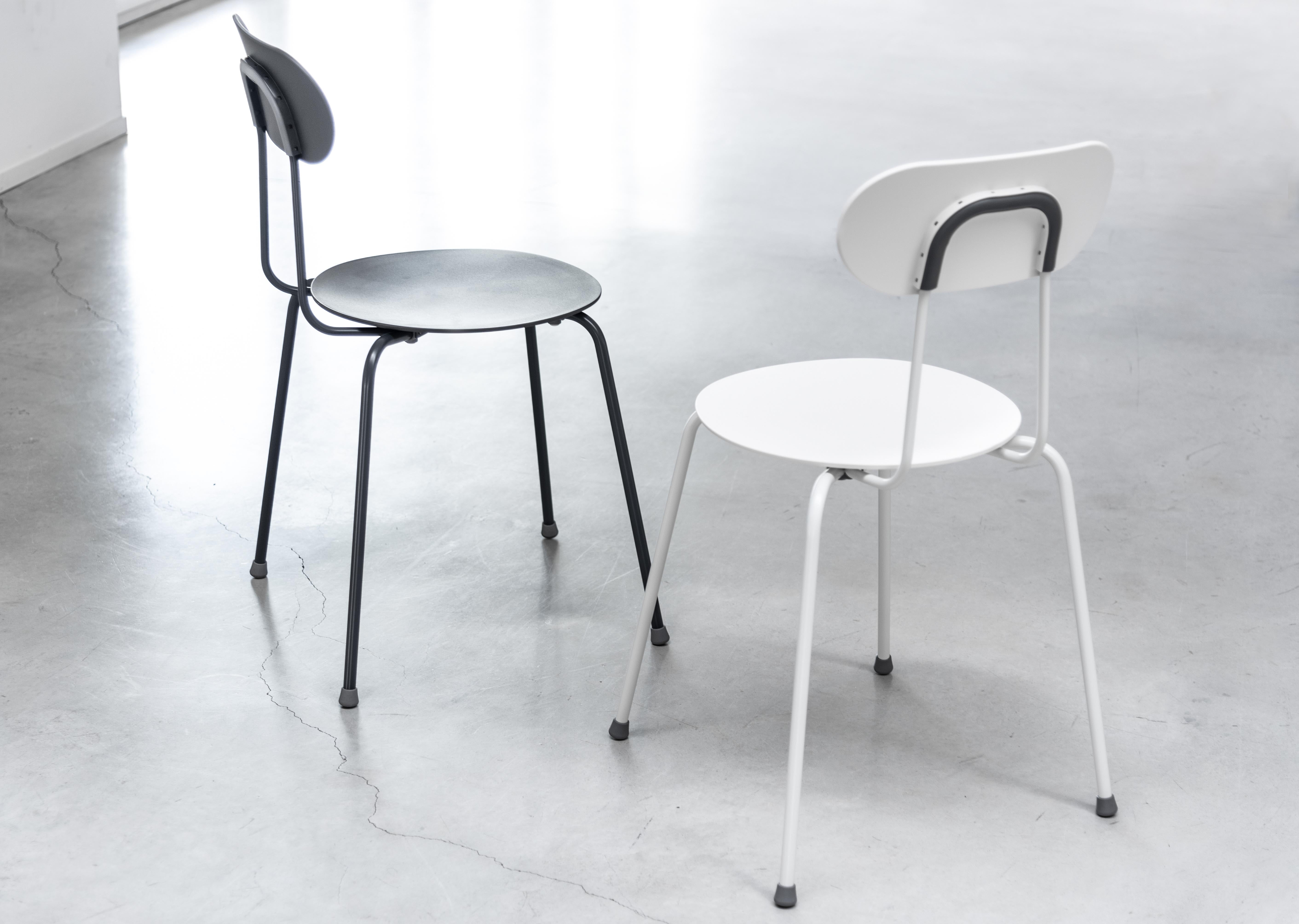 Mariolina Mono: purezza cromatica del design anni '50