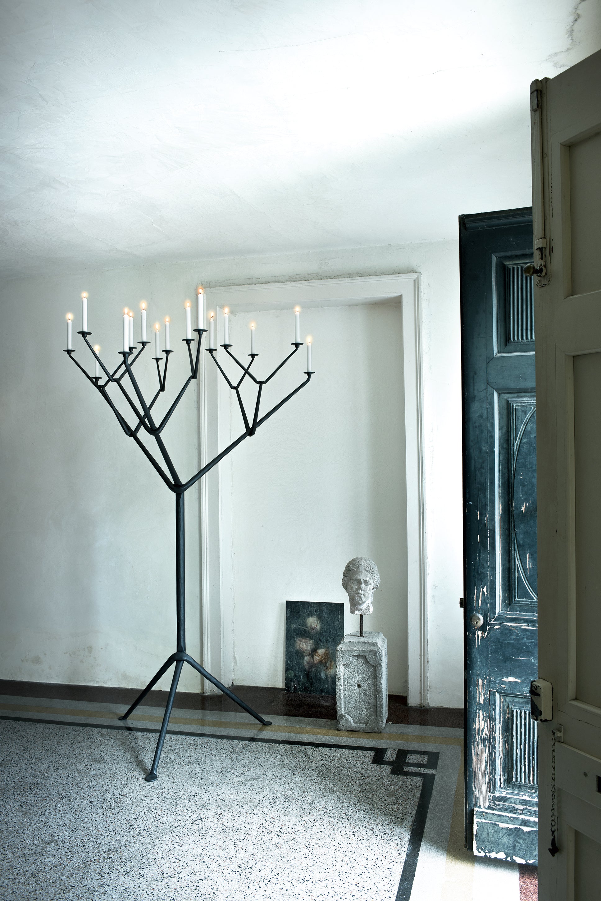 Candelabro Officina di Magis: l'antica arte della forgiatura