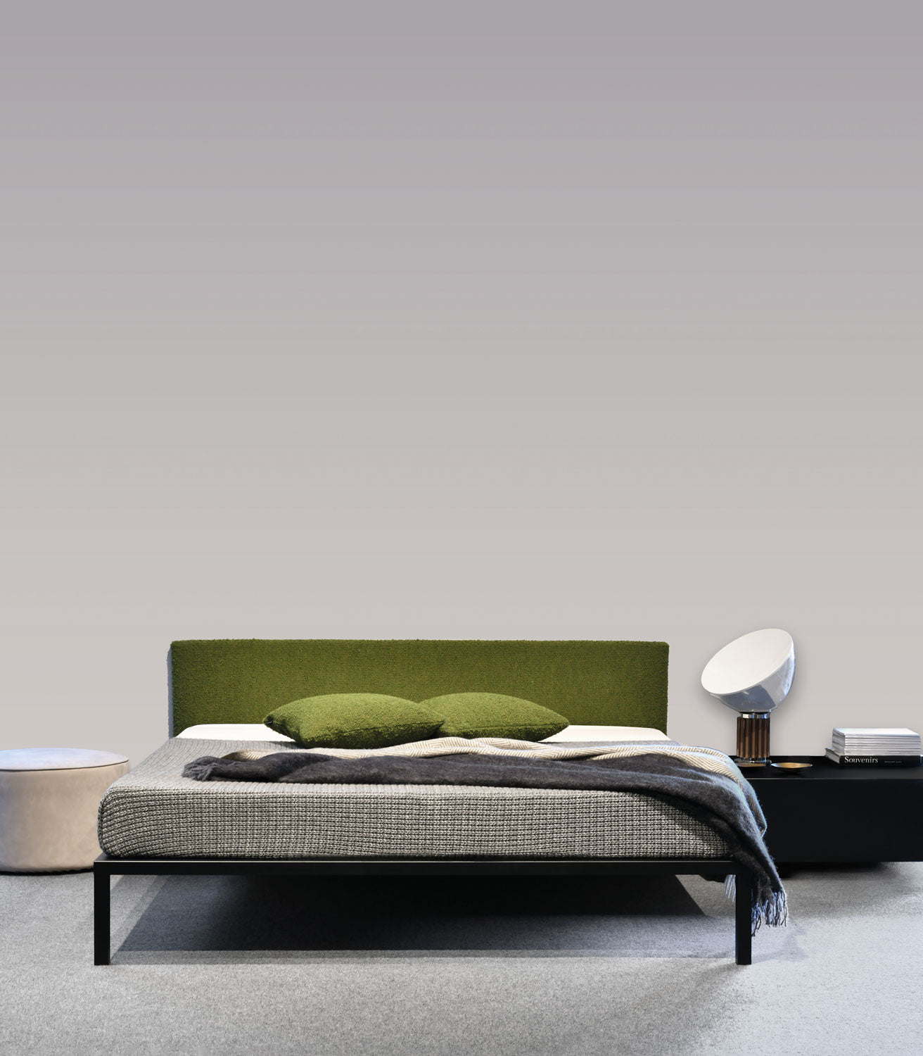 Testata X One Space: elegante pannello imbottito per letto X One