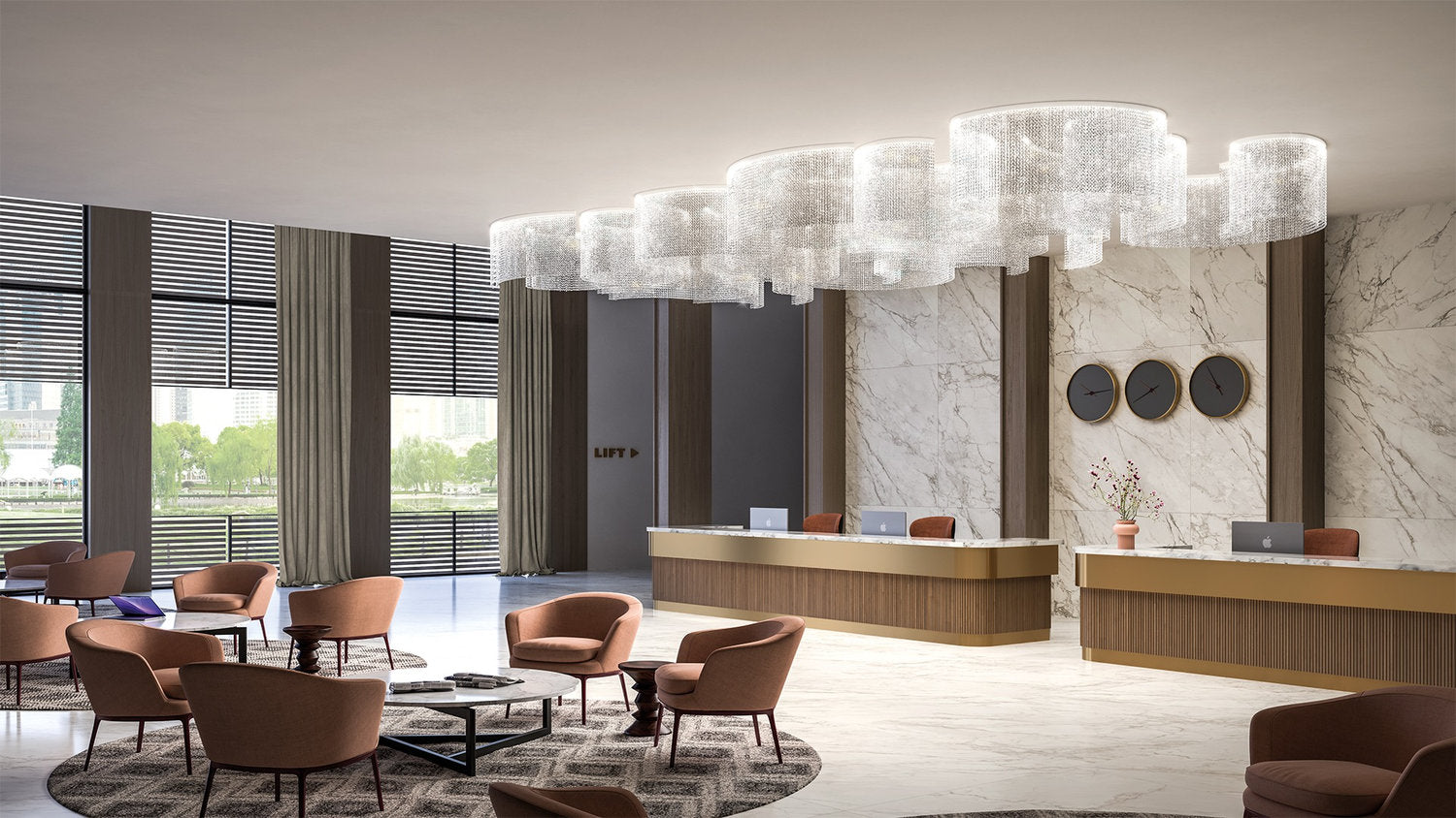 composizione di lampade da soffitto Galassia by Masiero, con pendagli in cristallo, in lobby di hotel