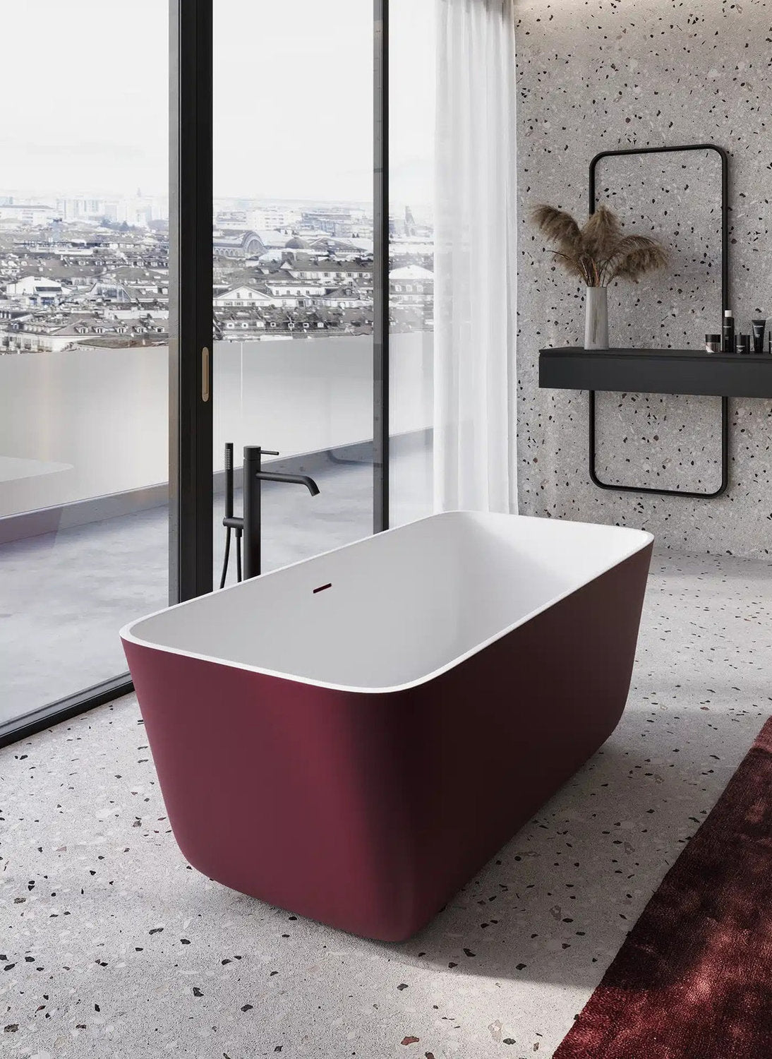 Vasca freestanding Meda Central bicolore bordeaux in TechFusion per bagno contemporaneo Milano